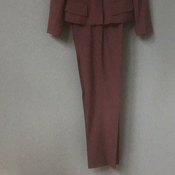 Sandra Angelozzi Femmes Carriere Three-piece suit, mauve/plum color, size 10-12. - Picture 2 of 10